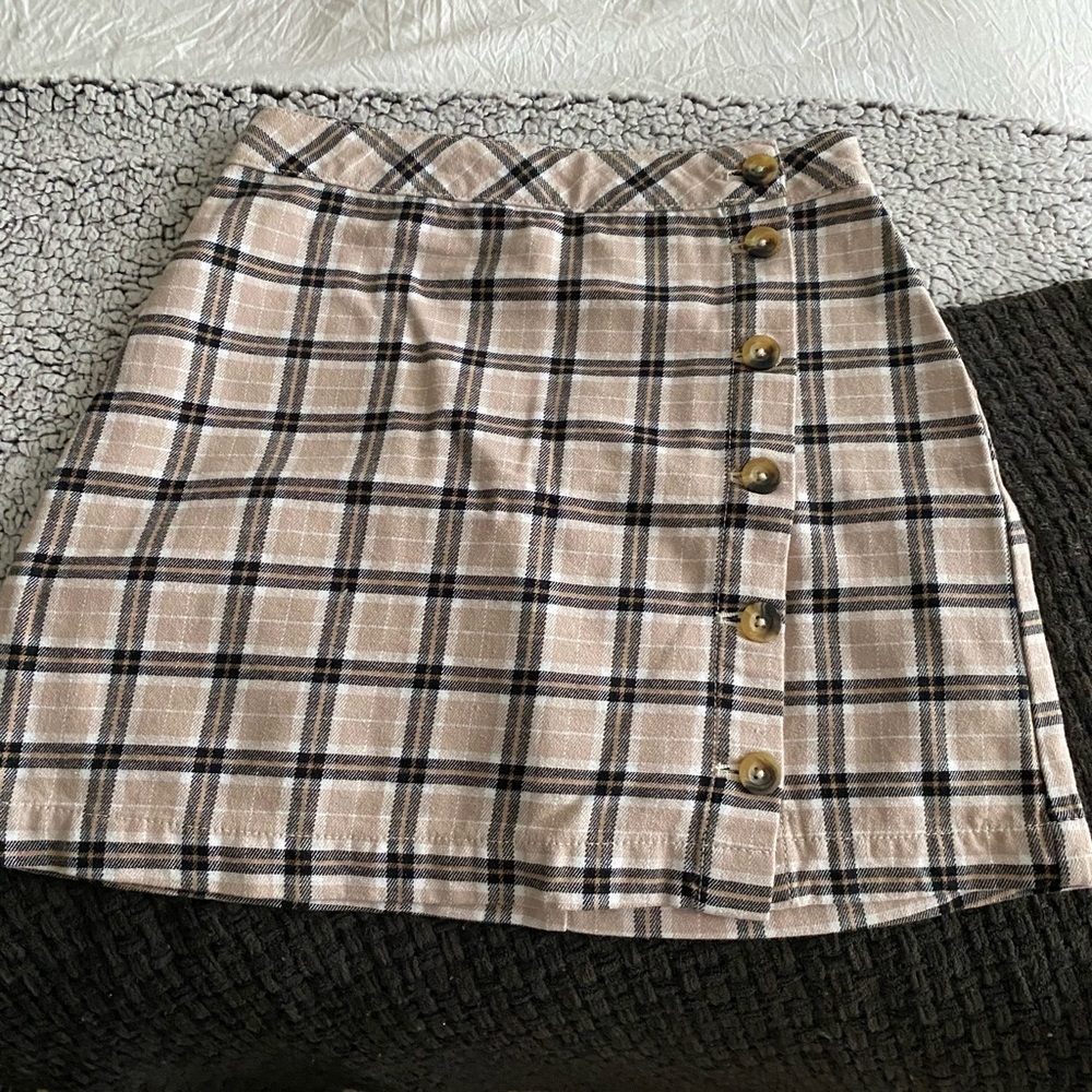 H&M plaid buttoned skirt
